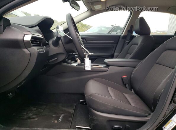 1N4BL4DV0TN324138 2026 NISSAN ALTIMA Черный Вид салона спереди