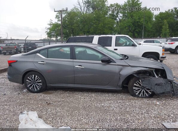 1N4BL4DV1SN369703 2025 NISSAN ALTIMA Gray Widok wnętrza z tyłu