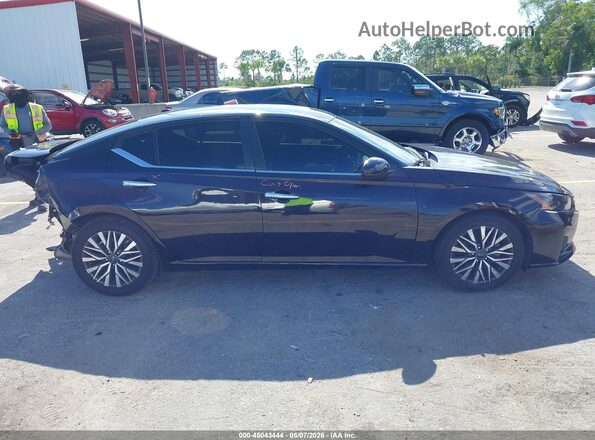 1N4BL4DV4RN306783 2024 NISSAN ALTIMA Black Widok wnętrza z tyłu