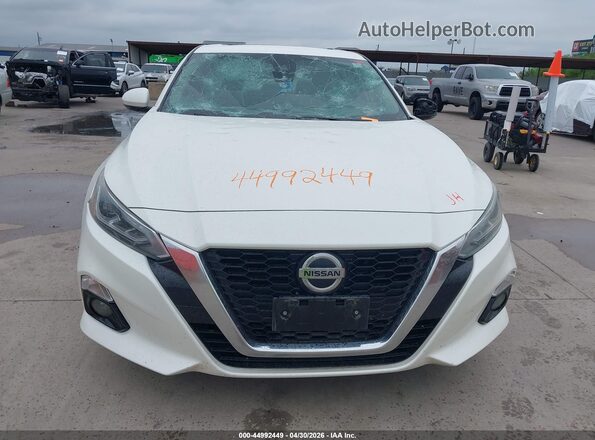 1N4BL4DV6KC124505 2019 NISSAN ALTIMA Белый Вид задней части салона