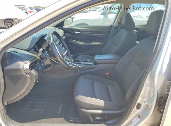1N4BL4DV6RN346962 2024 NISSAN ALTIMA Silver Front interior view