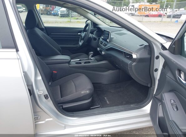 1N4BL4DV9SN375443 2025 NISSAN ALTIMA Серебряный Вид салона спереди