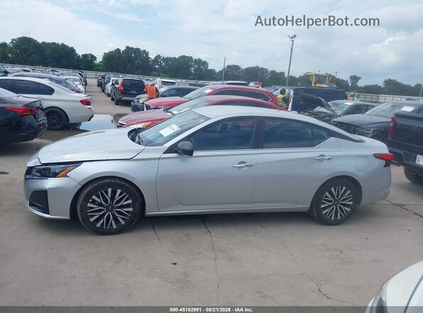 1N4BL4DVXSN380618 2025 NISSAN ALTIMA Silver Вид задньої частини салону