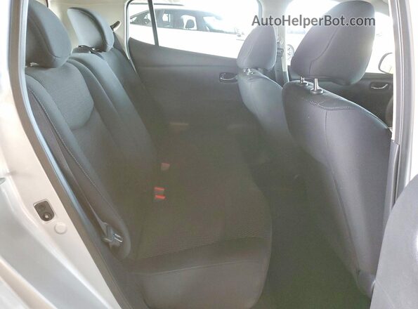 1N4BZ0CP7HC307298 2017 NISSAN LEAF Серебряный Вид задних сидений