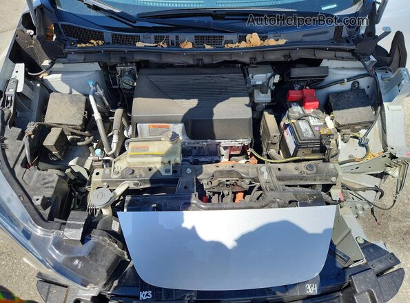 1N4BZ1CP4KC318949 2019 NISSAN LEAF Silver Սալոնի հետևի տեսք