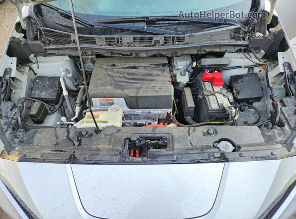 1N4BZ1CP4LC307404 2020 NISSAN LEAF Silver Vista interior trasera