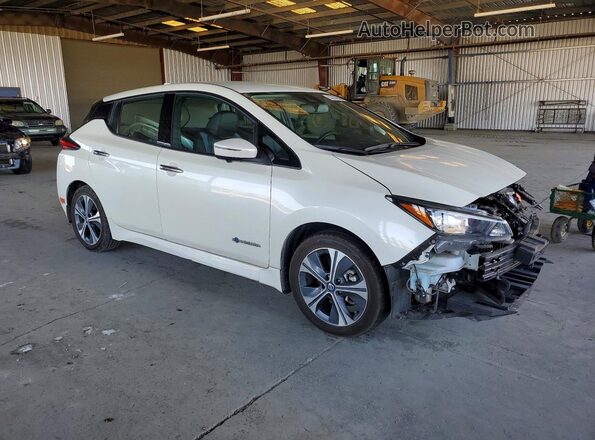 1N4BZ1CP5KC311959 2019 NISSAN LEAF Белый Передняя правая четверть