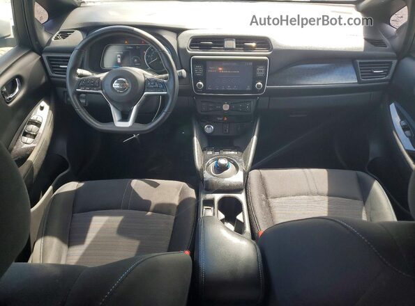1N4BZ1CP7LC308661 2020 NISSAN LEAF Silver Widok deski rozdzielczej