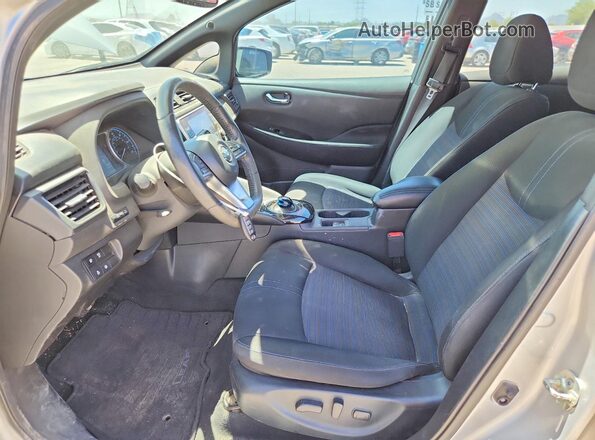 1N4BZ1CP8KC318419 2019 NISSAN LEAF Silver წინა სალონის ხედი