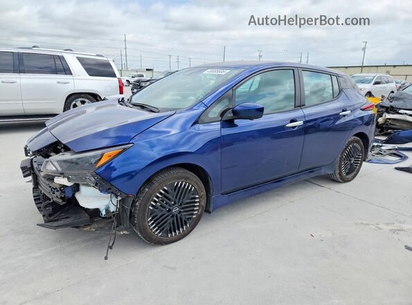 1N4CZ1CV0RC551854 2024 NISSAN LEAF Blue Vista tres cuartos delantera izquierda