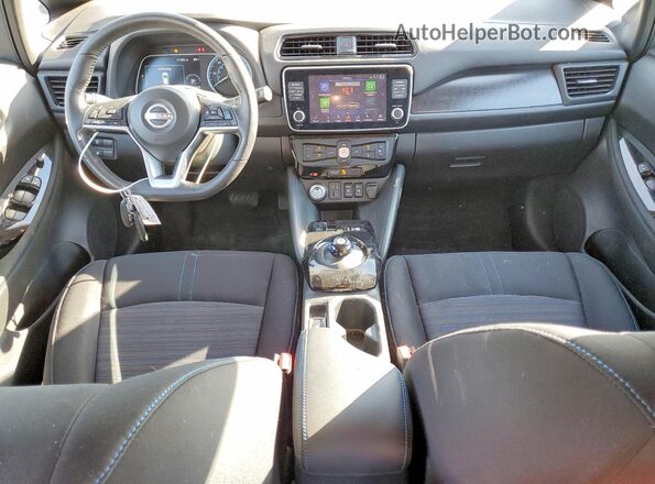 1N4CZ1CV6RC556749 2024 NISSAN LEAF White Առջևի վահանակի տեսք