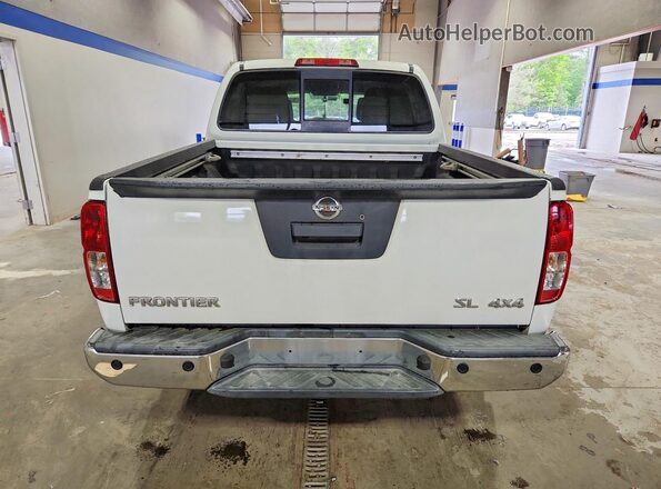 1N6AD0EV0KN758615 2019 NISSAN FRONTIER White Rear view