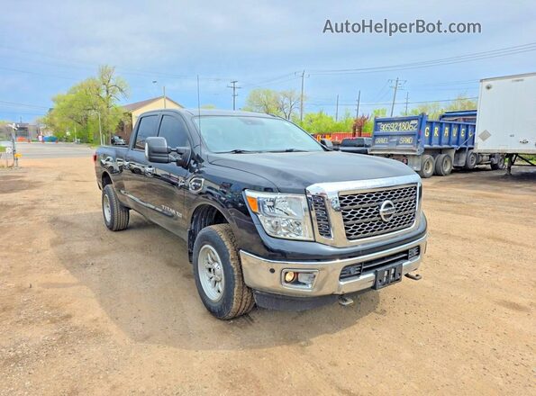 1N6BA1F41HN518846 2017 NISSAN TITAN Black Przód lewy