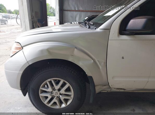 1N6BD0CT4HN718584 2017 NISSAN FRONTIER Серебряный Вид спереди