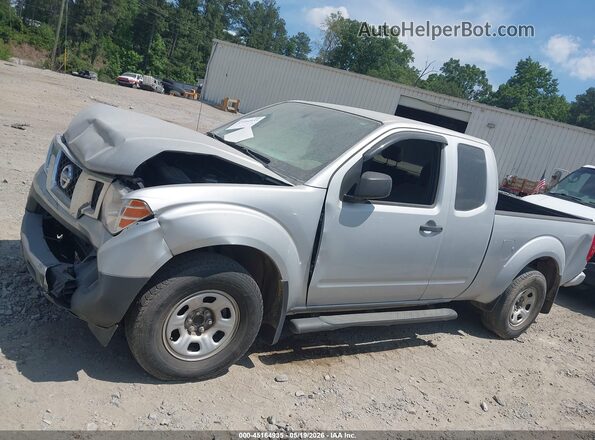1N6BD0CT6JN736218 2018 NISSAN FRONTIER Silver Вид задньої частини салону