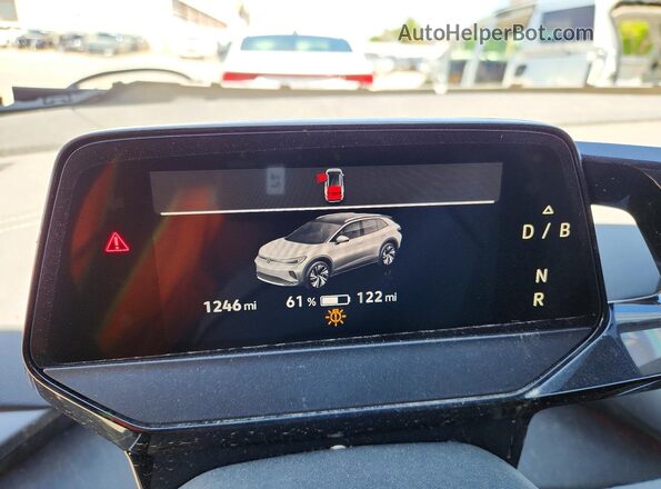 1V25MPE81RC009673 2024 VOLKSWAGEN ID.4 White Instrument cluster view