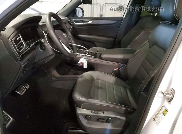 1V2AE2CA6SC219051 2025 VOLKSWAGEN ATLAS White წინა სალონის ხედი