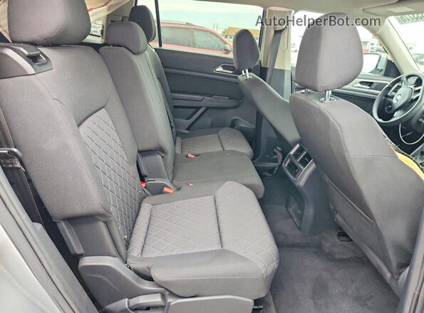 1V2AR2CA0JC516013 2018 VOLKSWAGEN ATLAS Silver Вид задніх сидінь