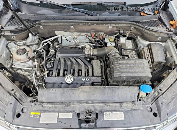 1V2AR2CA0JC516013 2018 VOLKSWAGEN ATLAS Silver Вид задньої частини салону
