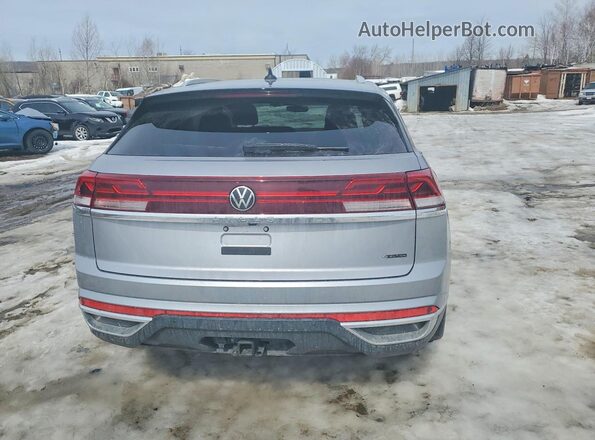 1V2BE2CA2RC244222 2024 VOLKSWAGEN ATLAS Silver Вид ззаду