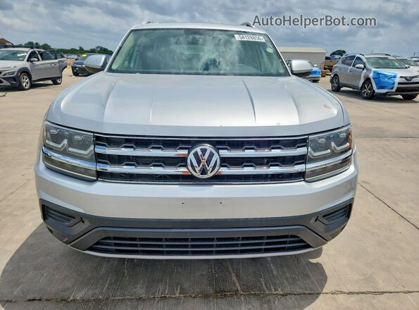 1V2BR2CA4JC500319 2018 VOLKSWAGEN ATLAS Silver Widok z przodu