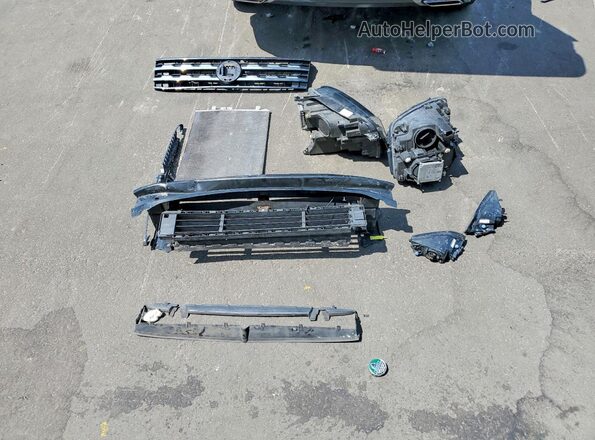 1V2CR2CA7JC505616 2018 VOLKSWAGEN ATLAS Black Widok komory silnika
