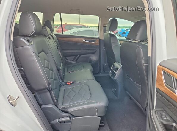 1V2DN2CA6TC511832 2026 VOLKSWAGEN ATLAS White Հետևի նստատեղերի տեսք