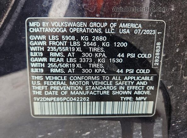 1V2DNPE85PC042262 2023 VOLKSWAGEN ID.4 Черный Вид наклейки с VIN-кодом