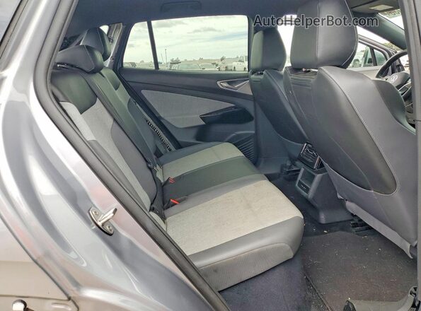 1V2DNPE8XPC054679 2023 VOLKSWAGEN ID.4 Серебряный Вид задних сидений