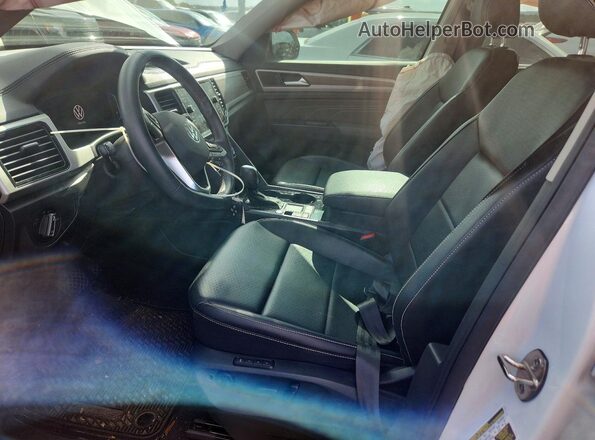 1V2ER2CA9MC575003 2021 VOLKSWAGEN ATLAS White Vista interior delantera