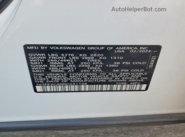 1V2FE2CA6RC231149 2024 VOLKSWAGEN ATLAS White Widok komory silnika