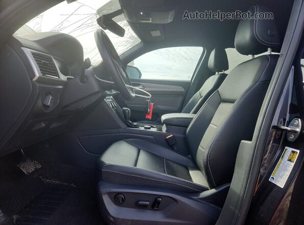 1V2HE2CA2PC223507 2023 VOLKSWAGEN ATLAS Black Widok wnętrza z przodu