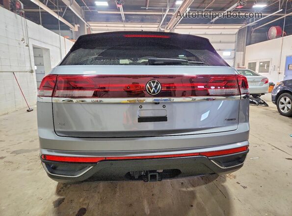 1V2HE2CA2RC232162 2024 VOLKSWAGEN ATLAS Серебряный Вид сзади