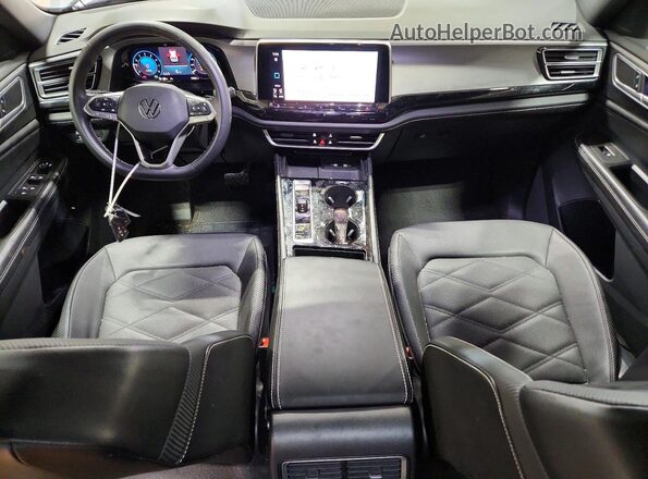1V2HE2CA2RC232162 2024 VOLKSWAGEN ATLAS Серебряный Вид панели приборов