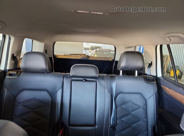 1V2HR2CA7SC505719 2025 VOLKSWAGEN ATLAS Белый Вид задних сидений