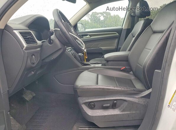 1V2JR2CA6PC538235 2023 VOLKSWAGEN ATLAS Белый Вид салона спереди