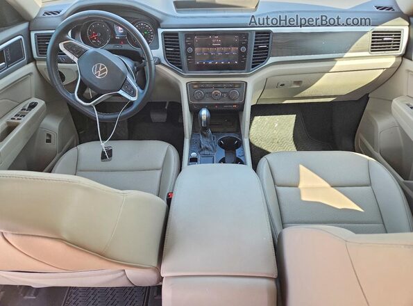 1V2JR2CA8MC549104 2021 VOLKSWAGEN ATLAS Черный Вид панели приборов