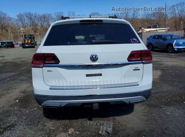 1V2MR2CA6JC525831 2018 VOLKSWAGEN ATLAS Белый Вид сзади