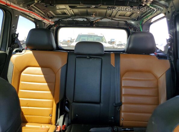 1V2NR2CA4JC563661 2018 VOLKSWAGEN ATLAS Серый Вид задних сидений