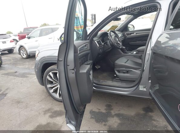 1V2RE2CA1LC211525 2020 VOLKSWAGEN ATLAS Gray Вид салону спереду