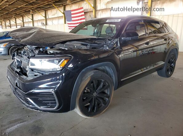 1V2TE2CA3LC215159 2020 VOLKSWAGEN ATLAS Черный Передняя левая четверть