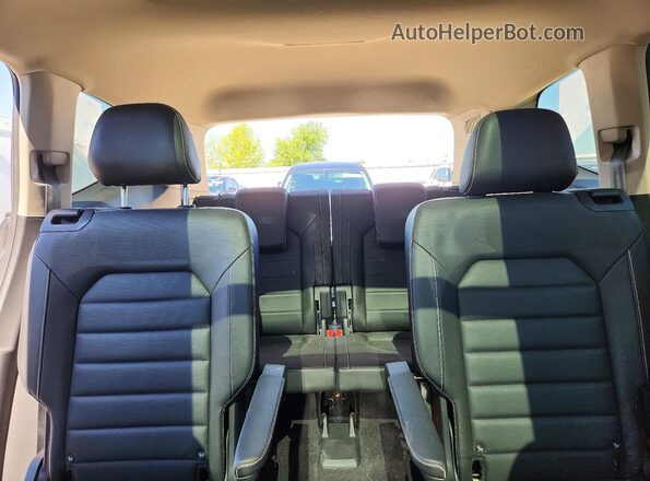 1V2TR2CA2MC550726 2021 VOLKSWAGEN ATLAS Charcoal Widok tylnych siedzeń