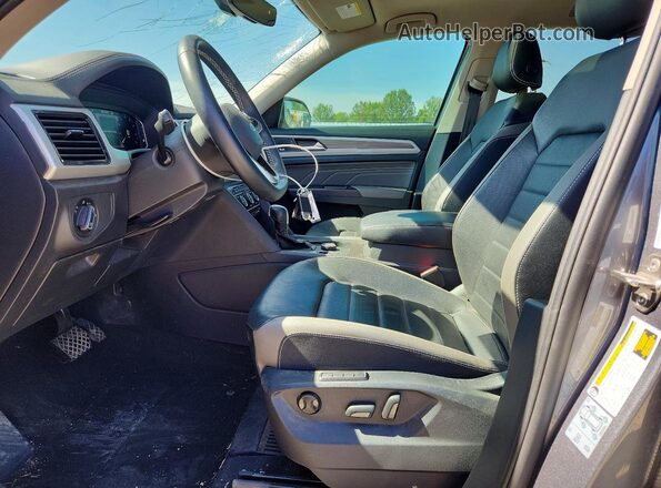 1V2TR2CA2MC550726 2021 VOLKSWAGEN ATLAS Charcoal Widok wnętrza z przodu