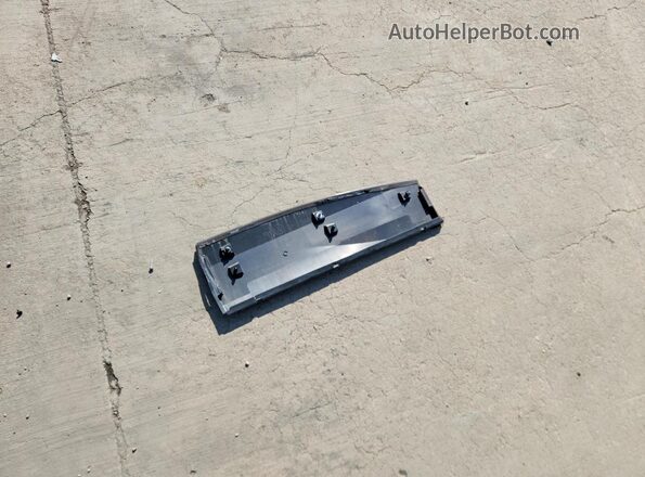 1V2VMPE82PC037950 2023 VOLKSWAGEN ID.4 White Vista del compartimento del motor