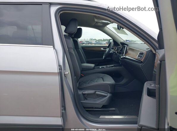 1V2WN2CA1TC501265 2026 VOLKSWAGEN ATLAS Silver წინა სალონის ხედი