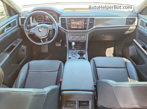 1V2WR2CA5KC542596 2019 VOLKSWAGEN ATLAS Белый Вид панели приборов