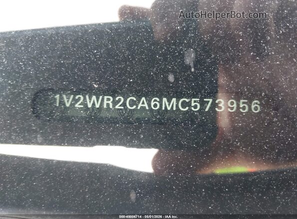 1V2WR2CA6MC573956 2021 VOLKSWAGEN ATLAS Белый Вид подкапотного пространства