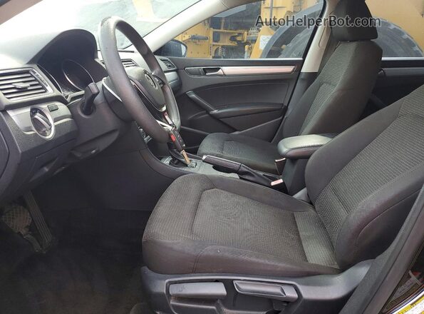 1VWAS7A39GC035562 2016 VOLKSWAGEN PASSAT Black წინა სალონის ხედი