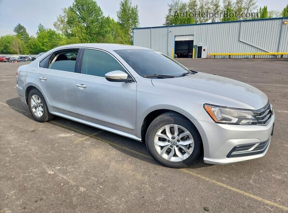1VWAT7A36GC050243 2016 VOLKSWAGEN PASSAT Серебряный Передняя правая четверть