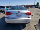2016 Volkswagen Passat S Серебряный vin: 1VWAT7A37GC049487